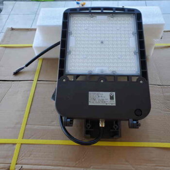 Lampara para estacionamiento tipo cobra 150W ; AC120-277V - Image 4